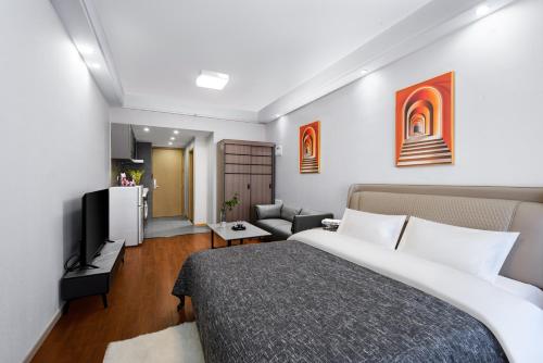 One-Bedroom Apartment with View room in Ode to Joy Hotel Apartment East Railway Station Guanghuan Shopping Park Branch