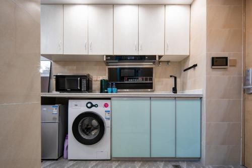 Studio Apartment image 2