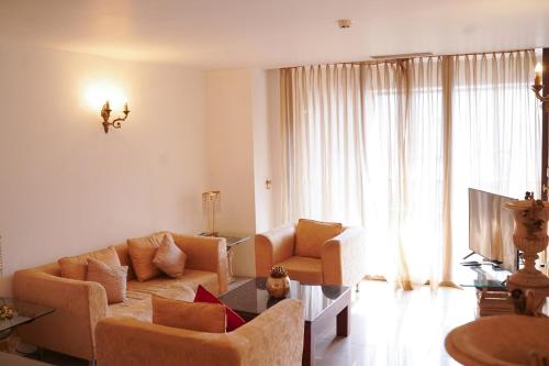 Apartment in Crescat Colombo - image 9