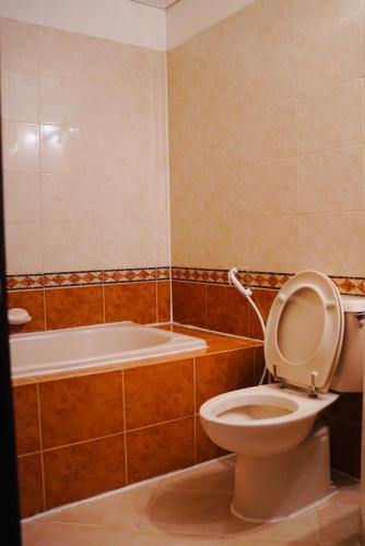 Apartment in Crescat Colombo - image 8