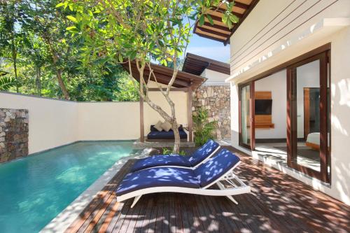 One-Bedroom Villa with Tropical Pool image 4