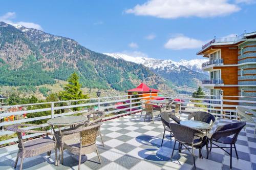 Exterior view of !!! Hotel Nirvana Hills !!! Mountain View!!!Couple Friendly!!! Balcony Rooms!!!Open Terrace With 360