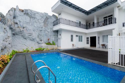 Villa Fiorenza III - Puncak
