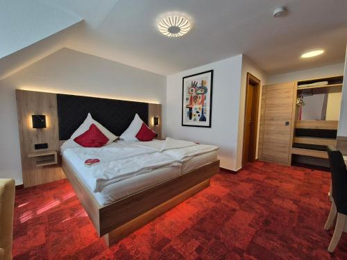 Hotel St. Georg Garni - image 5