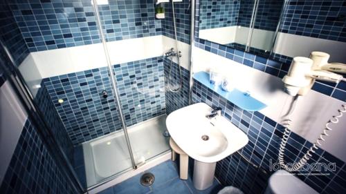 Double or Twin Room image 1