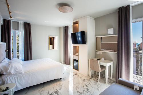 Hotel Villa Elena Room Type - Superior Triple Room