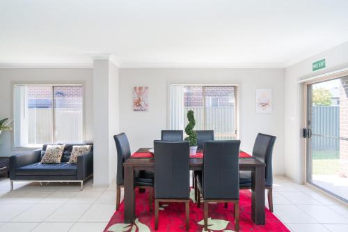 Spacious 4-Bedroom Home | Near University & Shops