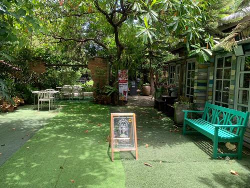 Garden, Ruennakornin Homestay near Sala Klang Health Center