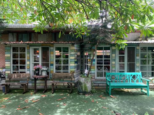 Garden, Ruennakornin Homestay near Sala Klang Health Center