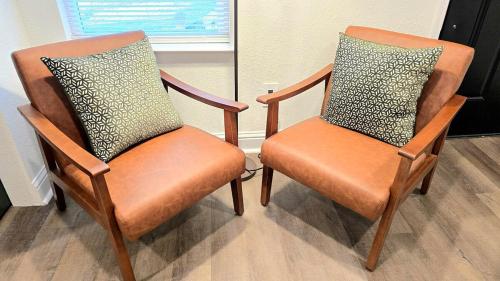 Charming & Stylish in Mid-Town, Мобил (фото 2)
