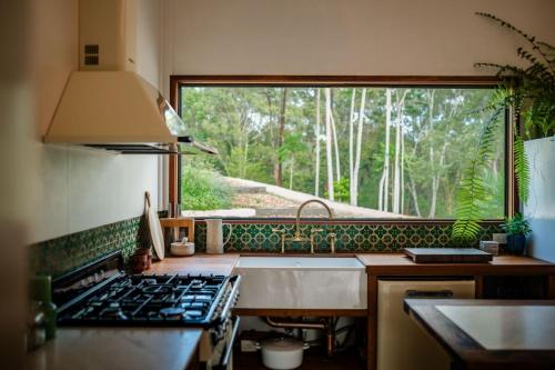 Off-Grid Eco Cabin in Bellingen