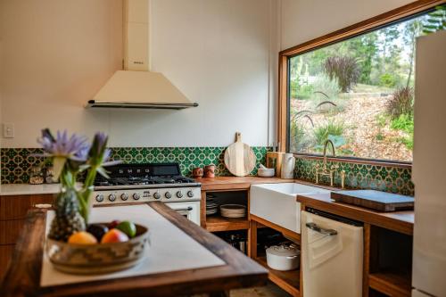 Off-Grid Eco Cabin in Bellingen