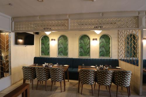 Restaurante, Hotel Andies in Kharar