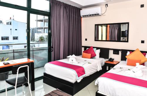 room detail thumbnail 0