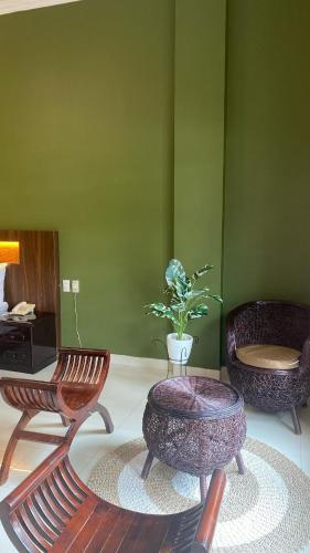 Hotel Ompu Herti – Balige, VA