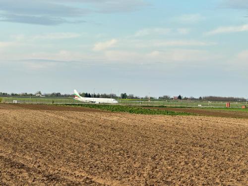 Belgrade Airport Luxury single bed in Surčin