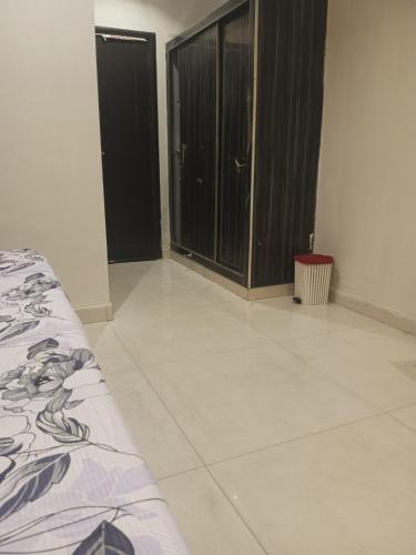 Flat Apartment 1 & 2 Bed Guest Rooms near Bahria Town Orchard Raiwind Road Lahore independent OR Shared, Lahore (foto 5)