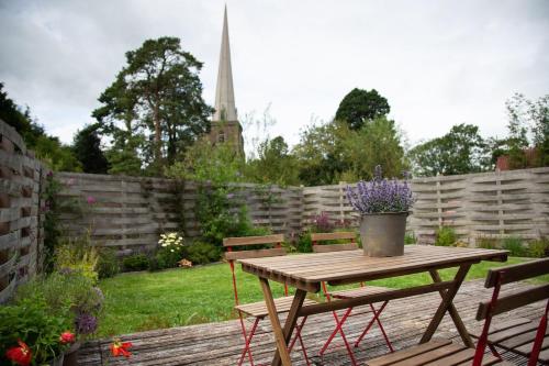 Beautiful Cabin Near Hay-on-Wye in Peterchurch