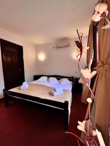 Double Room image 8