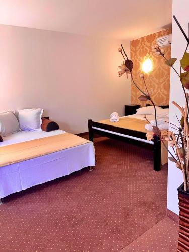 Triple Room image 2