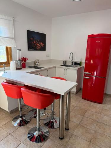 Desert sunsets in อาราด