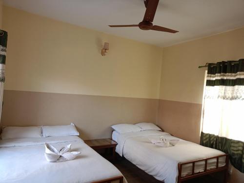 Double Room image 4