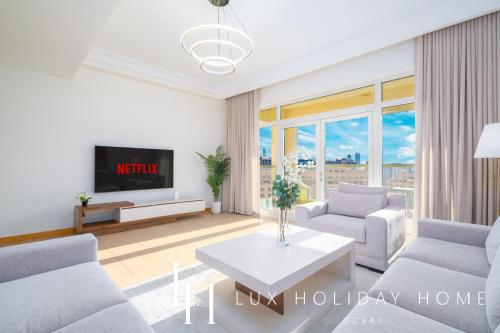 LUX The Palm Island Shoreline Suite, Dubai