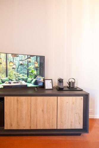 Aldrovandi suite and rooms with private garden in Болоня
