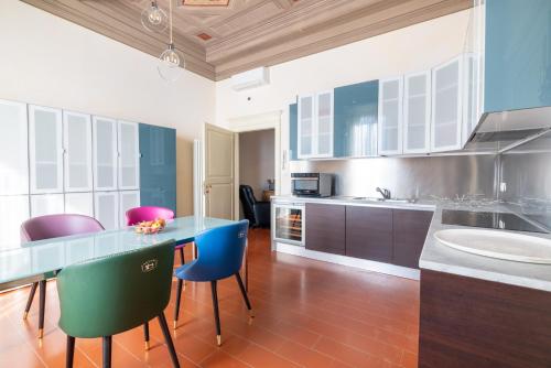 Aldrovandi suite and rooms with private garden in Болоня