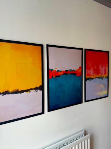 Titanic Shadow Entire house 5 mins from City Centre Titanic Shadow Entire house 5 mins from City Centre