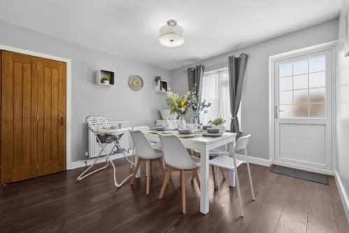 Spacious 4-Bed Home Near Birmingham City Centre with large Garden and WiFi, Birmingham (fotografie 7)