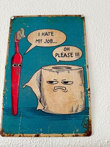 Titanic Shadow Entire house 5 mins from City Centre Titanic Shadow Entire house 5 mins from City Centre