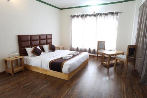 Paradise Shey 水森シェ in Thiksey