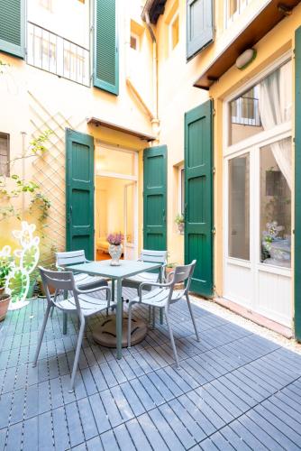 Градина, Aldrovandi suite and rooms with private garden in Болоня