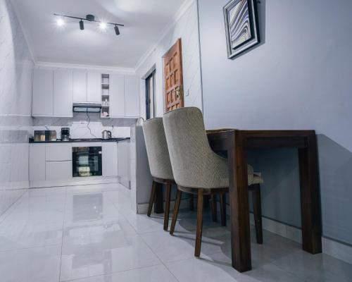 The KWASU Apartments in ชีปาตา