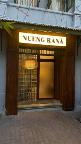Nueng Rana 113 Unique House in  Chinatown 3BR 2BA - image 11