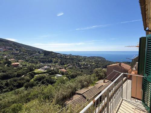 Two-Bedroom Apartment with Sea View image 8