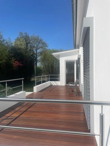 geräumige Wohnung mit Terrasse (geraumige Wohnung mit Terrasse) in Halle (Westf.)