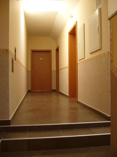 Central Apartman Sopron - image 11