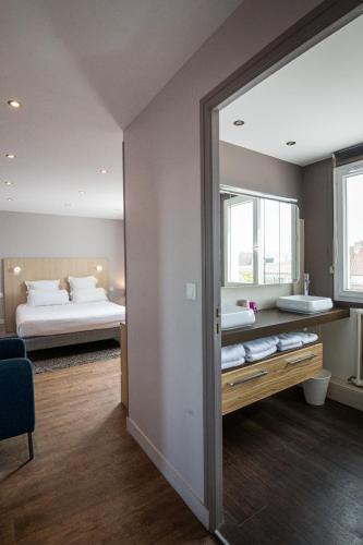 Saint Aubin Logis Hotel & Restaurant in Saint-Aubin-sur-Mer