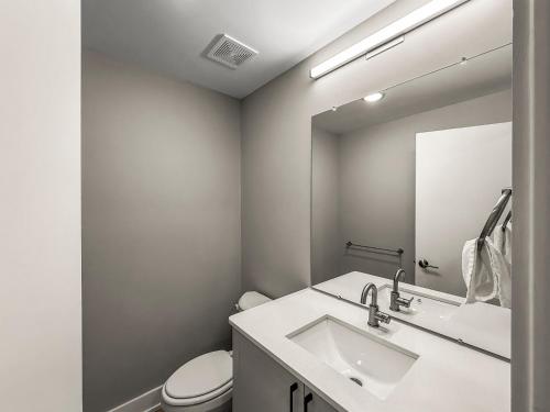 Apartmint at Five on Canal - Philadelphia