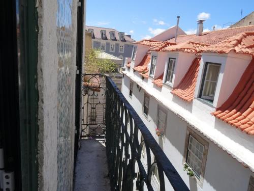 Lisbon Inn Bica Suites - image 12