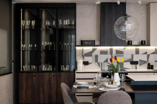 Guest Apartment by Manga in ดูโดวาชูมา