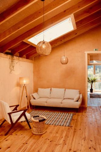 Ananda Guesthouse AL in Casegas