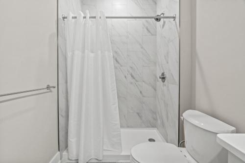 Apartmint at Five on Canal - Philadelphia