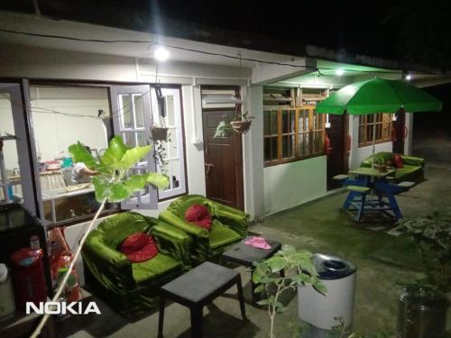 Yellow Bamboo Homestay in latpanchar