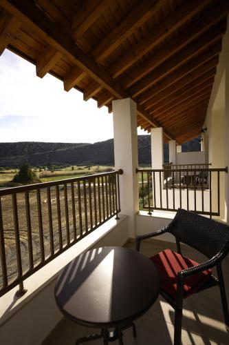 Ban công/sân hiên, Vina Oliva Resort in Pissouri
