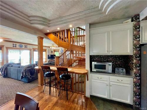 Hillyard Lake Front Hillyard Lake Front