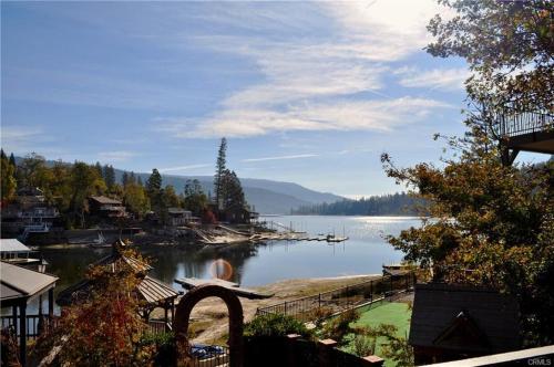 Hillyard Lake Front Hillyard Lake Front