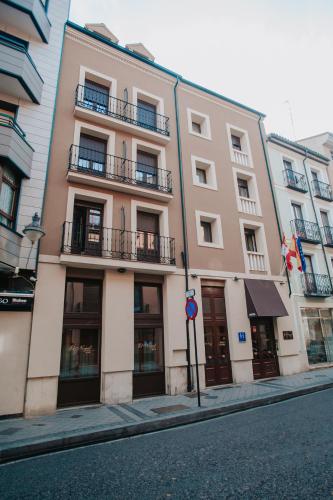 Hotel El Nogal - main image